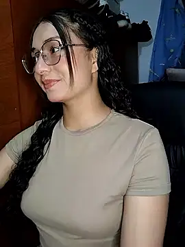 Gwen Sweet online show from January 2026 01:01:02 AM