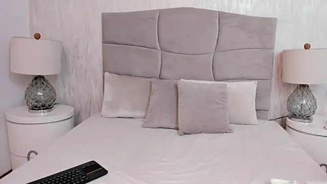 Naomii BDSM online show from February 2026 02:02:01 PM