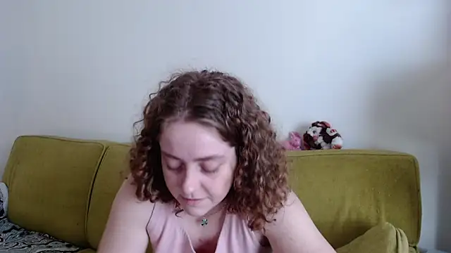 DeliaBlew online show from May 2026 04:48:02 PM