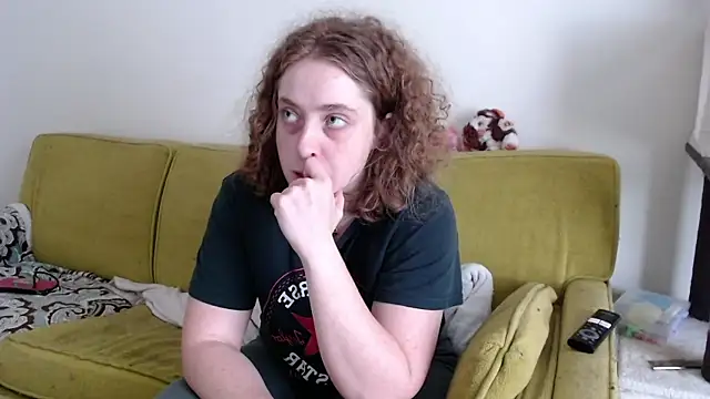 DeliaBlew online show from May 2026 04:58:01 PM