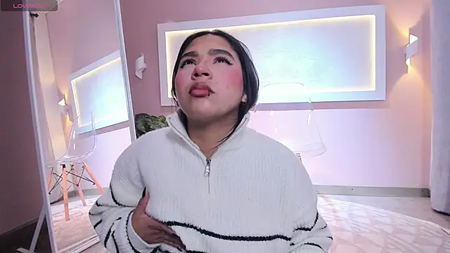 Mylarossi online show from December 2025 03:49:01 PM