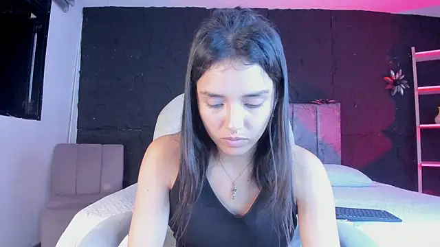 Cherrybombs  online show from May 2026 04:30:02 AM