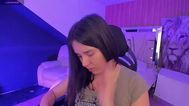 Cherrybombs  online show from June 2026 01:00:02 PM