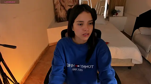 Cherrybombs  online show from April 2026 02:24:01 AM