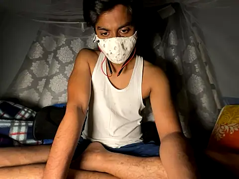 Snapshot of hunterboy2001 chatting on December 2025 04:41:01 PM hunterboy2001 online show from December 2025 04:41:01 PM