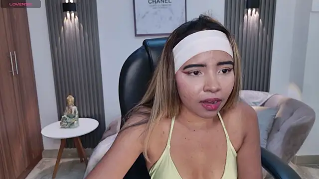 alana martiins online show from April 2026 07:18:01 PM