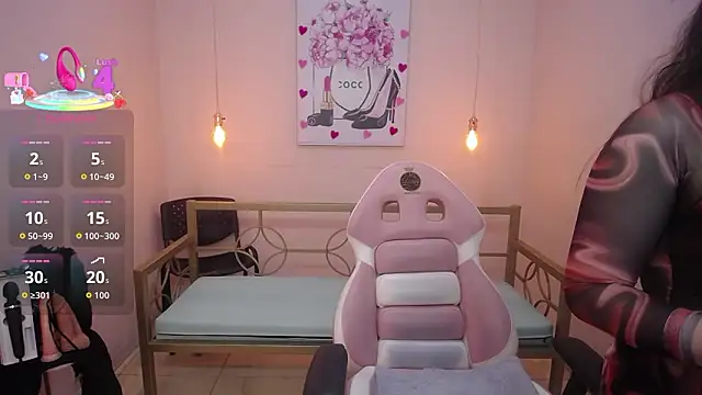 Keila x  online show from January 2026 08:56:01 PM