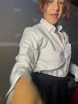 dakota021 online show from March 2026 01:33:02 AM