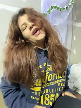 dakota021 online show from March 2026 11:17:01 PM