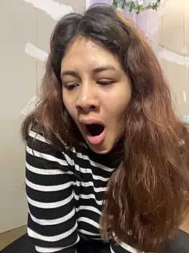 dakota021 online show from April 2026 08:03:02 PM