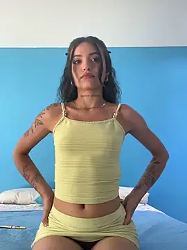 BrianaJhons19 online show from June 2026 09:01:01 PM