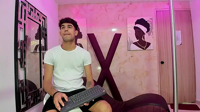 BIG COCKS online show from January 2026 01:23:02 AM