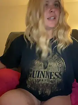 WattledFourth online show from December 2025 01:01:01 AM