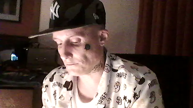 Snapshot of lottatoxicshyt chatting on June 2026 10:04:02 AM lottatoxicshyt online show from June 2026 10:04:02 AM