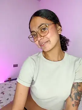 Snapshot of __VioletaHeaven__ chatting on January 2026 11:36:02 AM VioletaHeaven online show from January 2026 11:36:02 AM