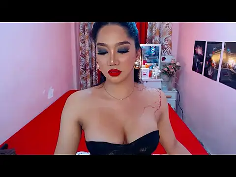 UrScreenGoddess online show from May 2026 11:47:01 PM