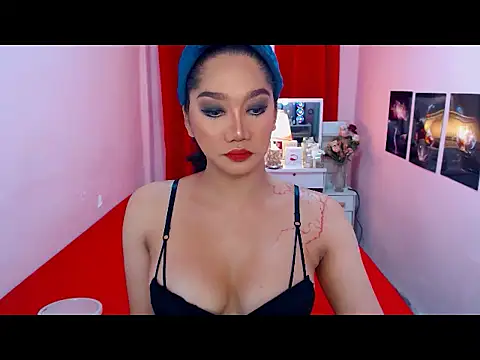 UrScreenGoddess online show from March 2026 11:33:01 PM