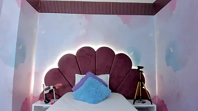 carohornyy online show from December 2025 11:44:02 AM