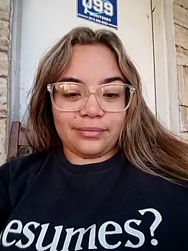 Lindalatina2001 online show from April 2026 07:26:01 PM