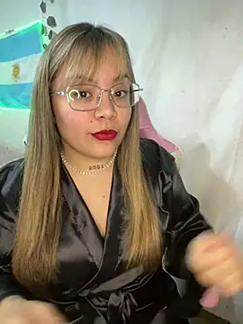 Lindalatina2001 online show from July 2026 11:00:02 PM