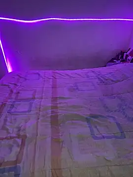 Snapshot of Lindalatina2001 chatting on February 2026 01:39:01 AM Lindalatina2001 online show from February 2026 01:39:01 AM