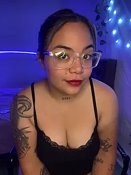 Snapshot of Lindalatina2001 chatting on January 2026 12:14:02 AM Lindalatina2001 online show from January 2026 12:14:02 AM