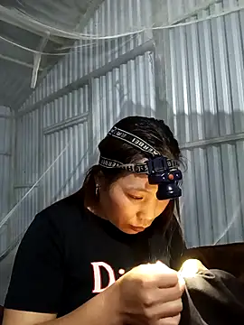 Evelyn-n online show from March 2026 12:57:01 PM