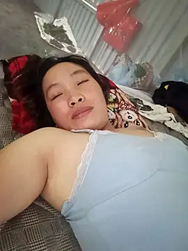 Evelyn-n online show from March 2026 05:29:01 AM