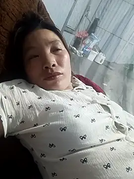 Evelyn-n online show from March 2026 01:57:01 PM