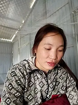 Evelyn-n online show from December 2025 06:56:02 AM