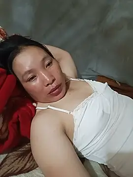 Evelyn-n online show from June 2026 01:42:02 PM