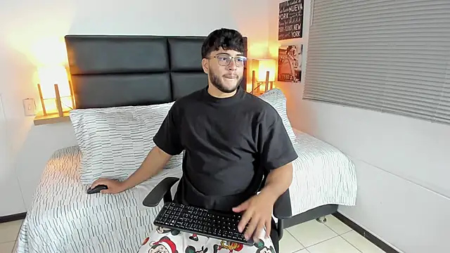 mike foxxx  online show from January 2026 01:38:01 PM