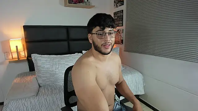 mike foxxx  online show from January 2026 03:35:01 AM