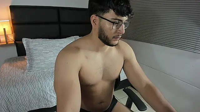 mike foxxx  online show from January 2026 01:06:01 PM