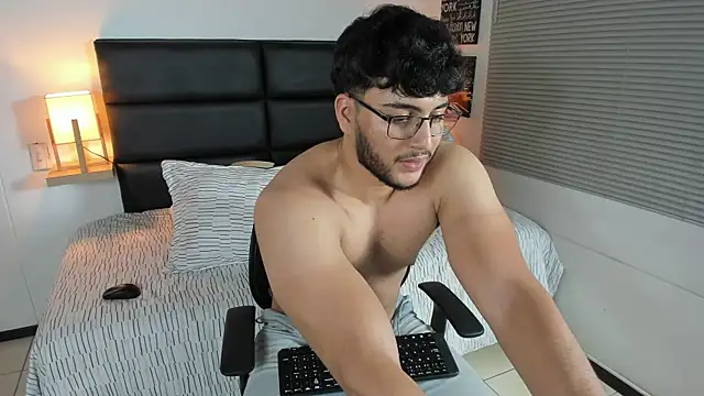 mike foxxx  online show from January 2026 05:27:02 PM