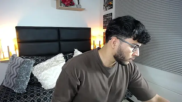 mike foxxx  online show from January 2026 03:32:01 AM