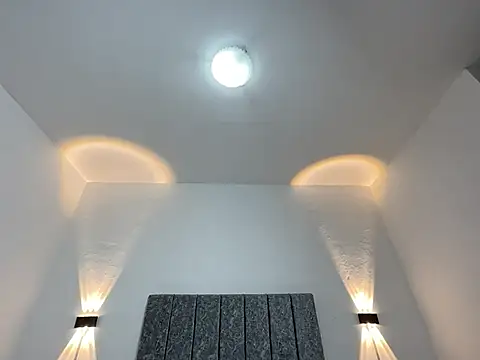 Mia Allenn online show from February 2026 12:32:01 PM