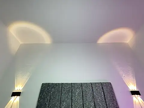 Mia Allenn online show from April 2026 07:58:02 PM