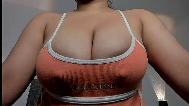 Mia Allenn online show from February 2026 12:35:01 PM