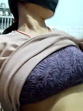 RADHIKA-1143 online show from December 2025 07:04:02 PM