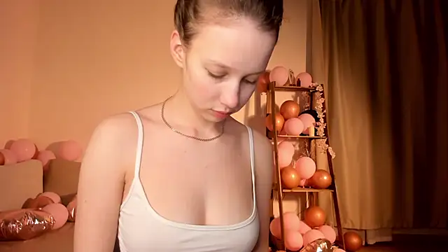 LachelleFrommer online show from February 2026 01:04:01 AM