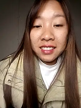 Snapshot of Minsssa20 chatting on December 2025 04:40:02 AM Minsssa20 online show from December 2025 04:40:02 AM