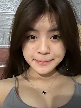 Snapshot of Cheerful-girl chatting on November 2025 05:58:02 PM Cheerful-girl online show from November 2025 05:58:02 PM