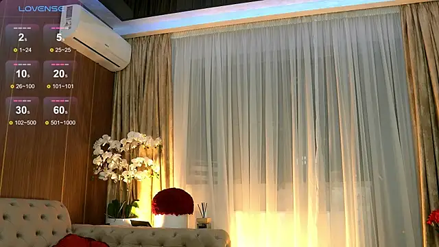 Snapshot of ChloeVelvetx chatting on March 2026 09:44:01 PM ChloeVelvetx online show from March 2026 09:44:01 PM