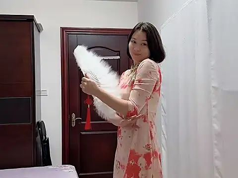 A-ZJunn online show from December 2025 11:58:02 AM