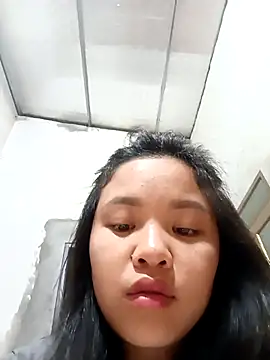 Pretty-haert online show from March 2026 11:28:01 PM