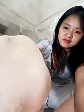 Pretty-haert online show from April 2026 02:35:01 PM