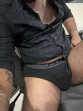 BlahNextDoor online show from December 2025 07:07:02 PM