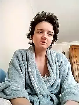 Snapshot of Amy01112 chatting on June 2026 01:19:02 PM Amy01112 online show from June 2026 01:19:02 PM