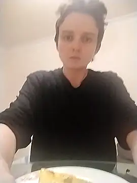 Amy01112 online show from April 2026 10:04:01 PM